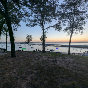 lake house maintenance in Palenstine, Tx